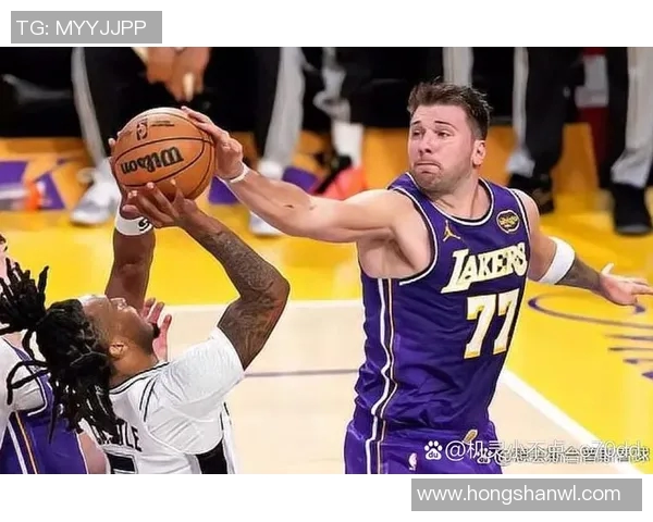 201213赛季猛龙与湖人激战回顾：经典对决与球星表现的精彩瞬间